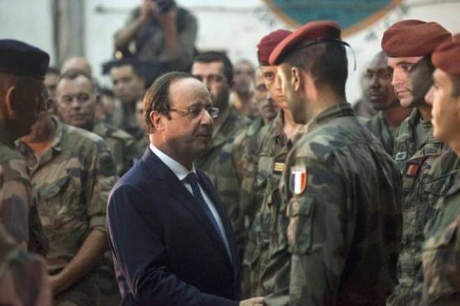10 ΜΕΡΕΣ ΦΥΛΑΚΗ ΣΕ ΦΑΝΤΑΡΟ ΓΙΑΤΙ «ΑΣΚΗΣΕ ΚΡΙΣΗ» ΓΙΑ ΤΗΝ ΚΥΒΕΡΝΗΤΙΚΗ ΑΠΟΦΑΣΗ ΕΜΠΛΟΚΗΣ ΣΤΗΝ ΕΠΕΜΒΑΣΗ ΣΤΗΝ ΑΦΡΙΚΗ