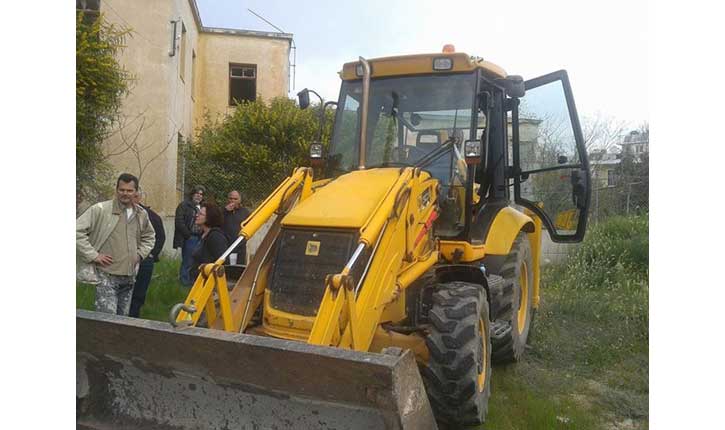 Κλείνουν νοσοκομεία ανοίγουν φυλακές