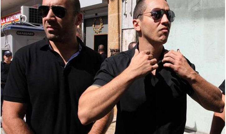 Με άδεια… ορκωμοσίας
