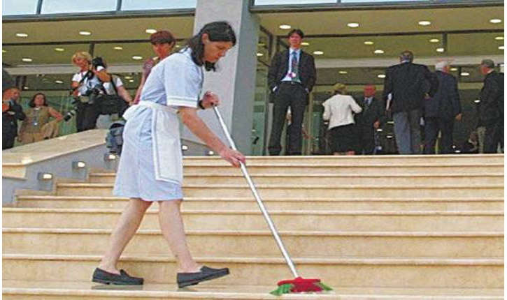 Μικρές Μανωλάδες…. 