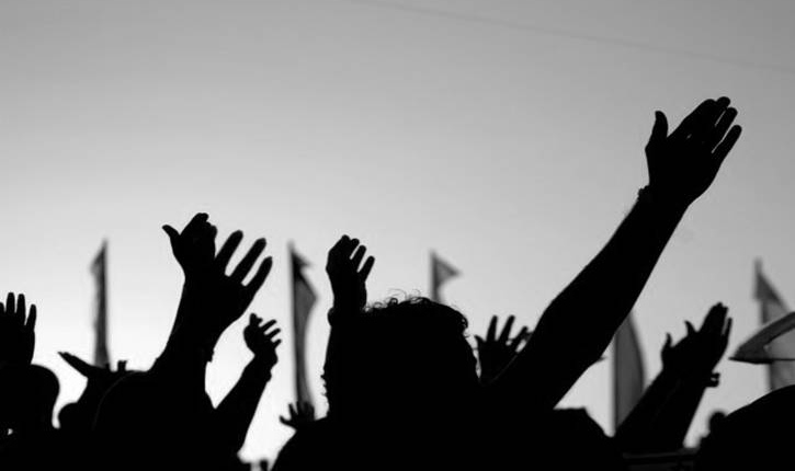 Το τελευταίο διάστημα ο χώρος της ΑΝΤΑΡΣΥΑ και συνολικά της ριζοσπαστικής και αντικαπιταλιστικής Αριστεράς βρίσκεται σε μια ανοιχτή κρίση. Τα σημάδια είναι πολλά και δύσκολα μπορεί κανείς να τα παραβλέψει.